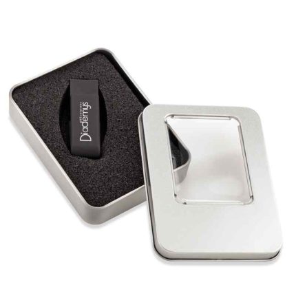 ESTUCHE METÁLICO PARA MEMORIA USB